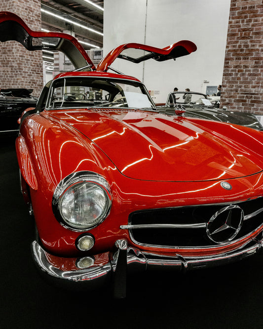 Mercedes-Benz 300 SL Gullwing | Red Vintage Sports Car